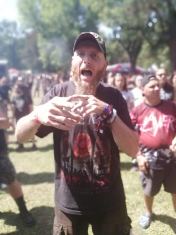 69290510_10214084702903807_7893104868670308352_n.jpg